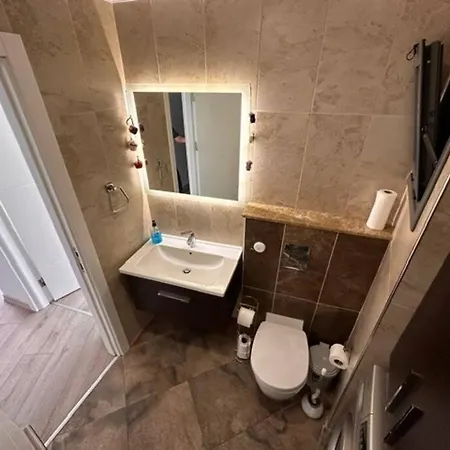 Apartman 2 Bedrooms In The Center *