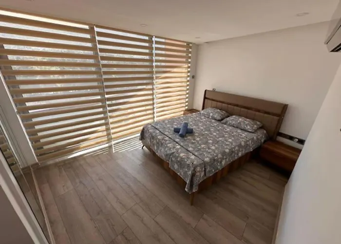 2 Bedrooms In The Center Kyrenia (Northern Cyprus)