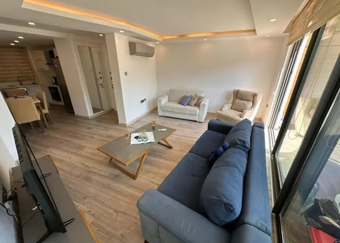 2 Bedrooms In The Center