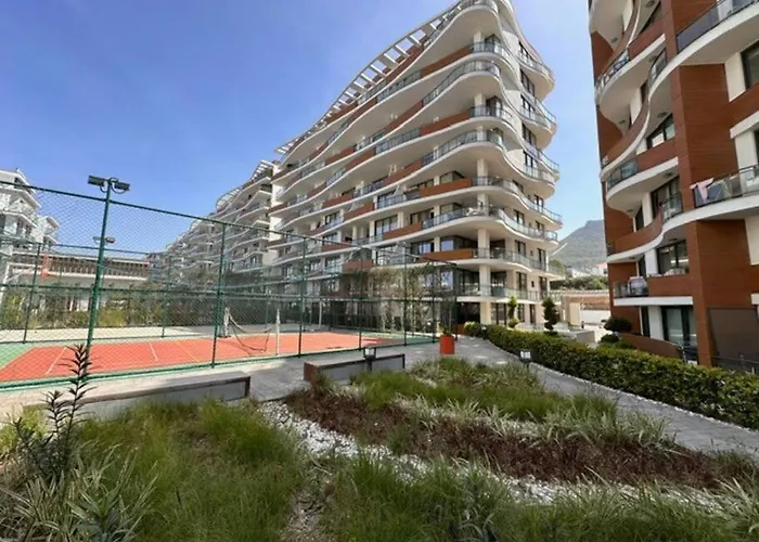 2 Bedrooms In The Center *