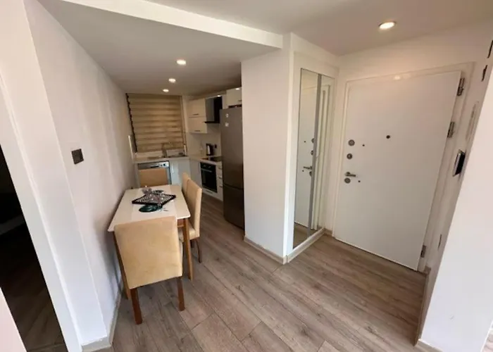 2 Bedrooms In The Center *