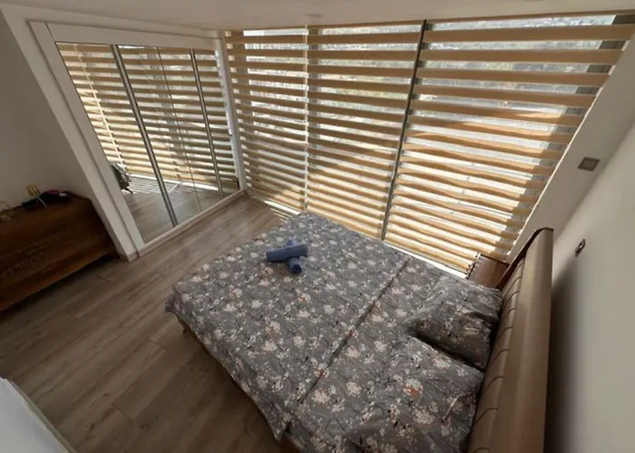 2 Bedrooms In The Center アパート キレニア